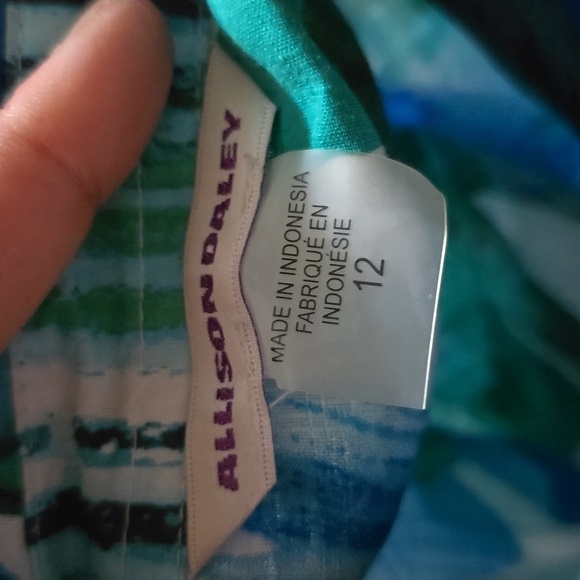 Allison Daley Tropical Floral Button-Down Blouse Size 12 - Picture 6 of 7
